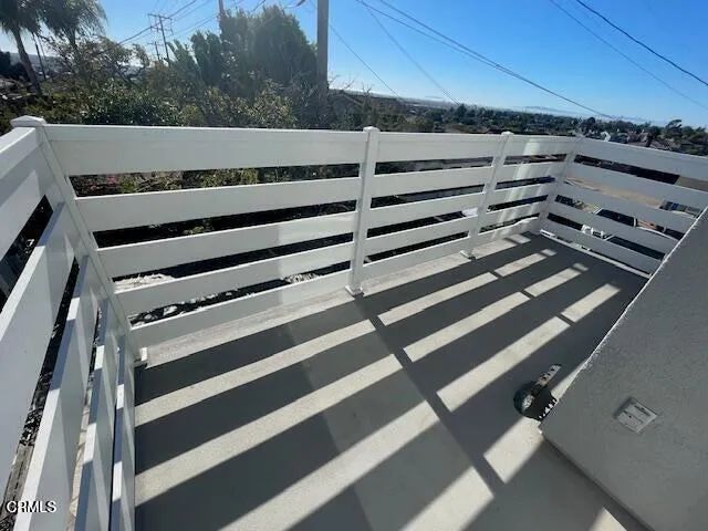 2043 Sunridge Drive B, Ventura, CA 93003