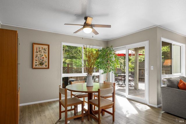 1312 Foothill Dr, Healdsburg, CA 95448