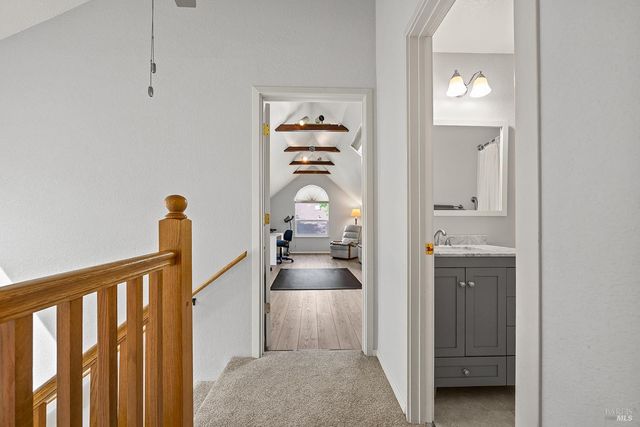 1312 Foothill Dr, Healdsburg, CA 95448