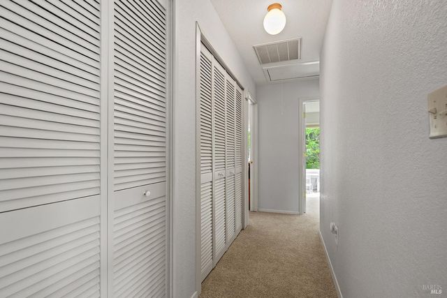 1312 Foothill Dr, Healdsburg, CA 95448