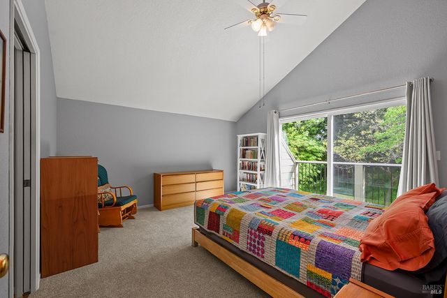 1312 Foothill Dr, Healdsburg, CA 95448