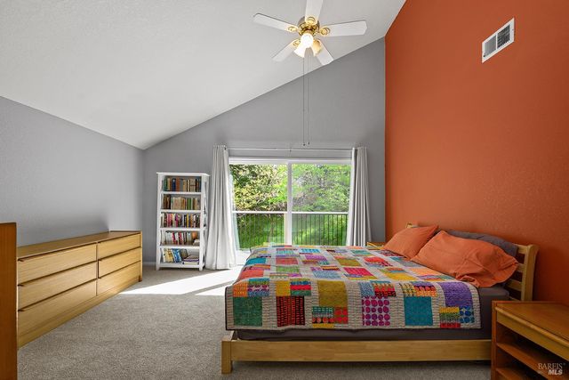 1312 Foothill Dr, Healdsburg, CA 95448