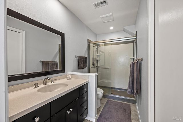 1312 Foothill Dr, Healdsburg, CA 95448