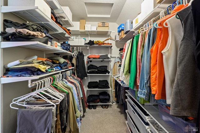 1312 Foothill Dr, Healdsburg, CA 95448