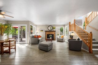 1312 Foothill Dr, Healdsburg, CA 95448
