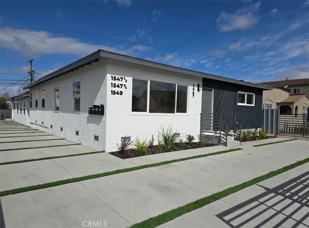 1547 W 82nd Street, Los Angeles, CA 90047