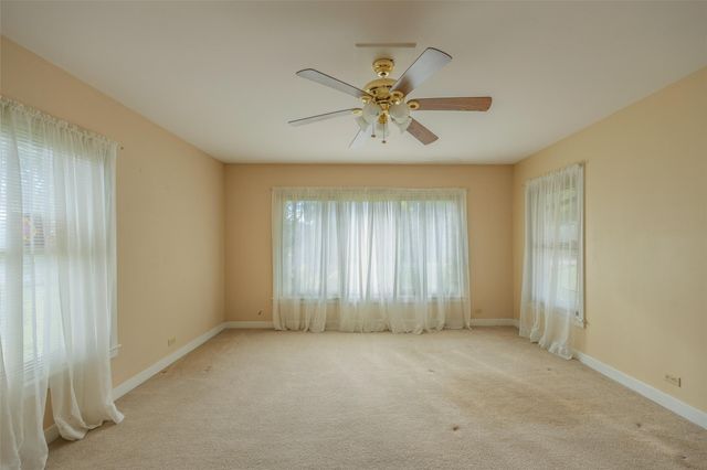 1700 S Park Street, Brenham, TX 77833