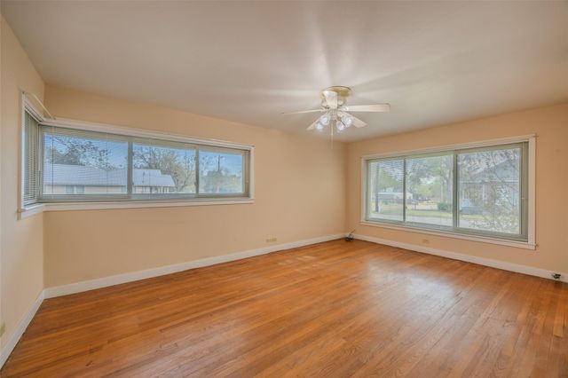 1700 S Park Street, Brenham, TX 77833