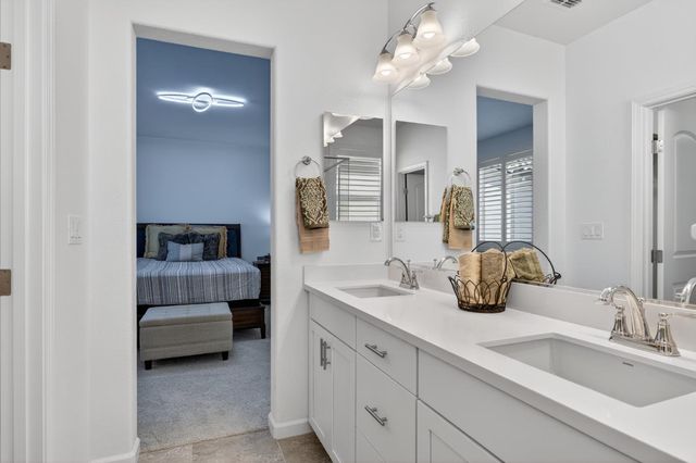 8347 Frontera, Sacramento, CA 95829