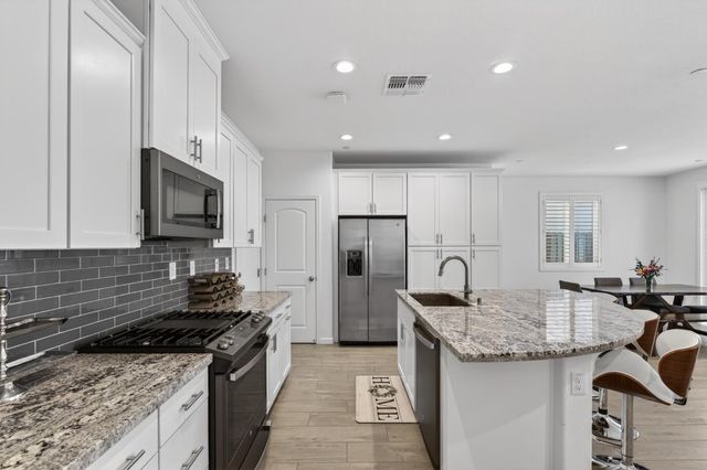 8347 Frontera, Sacramento, CA 95829