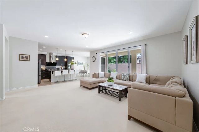 3116 Calle La Paz, Riverside, CA 92503