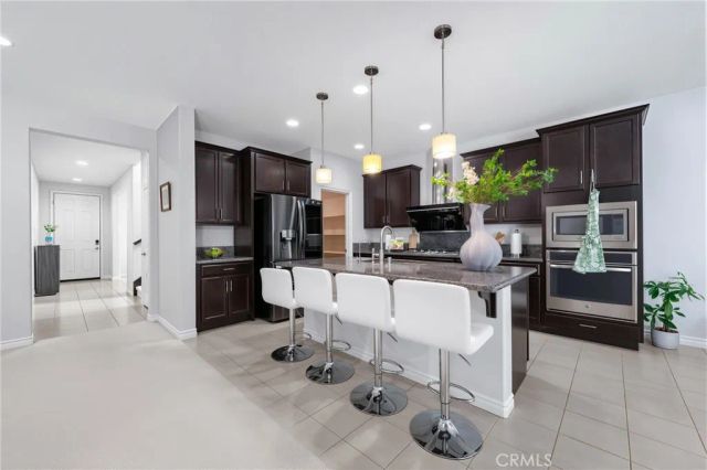 3116 Calle La Paz, Riverside, CA 92503