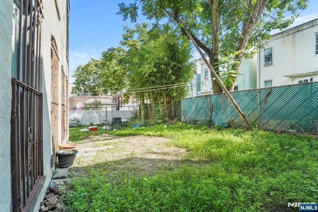 715 22nd Street, Union City, NJ 07087