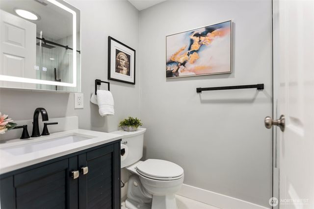 1525 218th Place NE, Sammamish, WA 98074