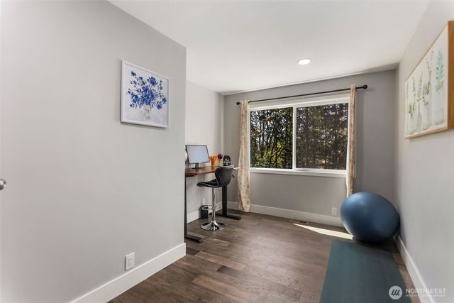 1525 218th Place NE, Sammamish, WA 98074