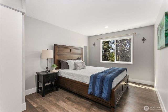 1525 218th Place NE, Sammamish, WA 98074