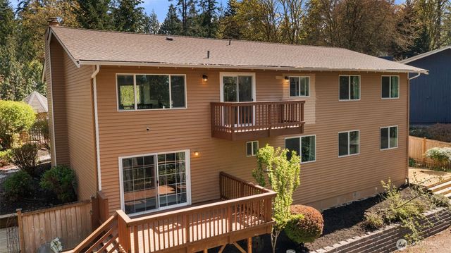 1525 218th Place NE, Sammamish, WA 98074