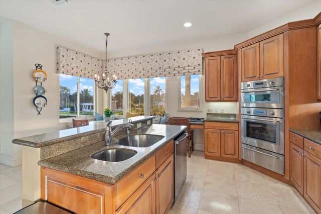 602 Oak Harbour Drive, Juno Beach, FL 33408