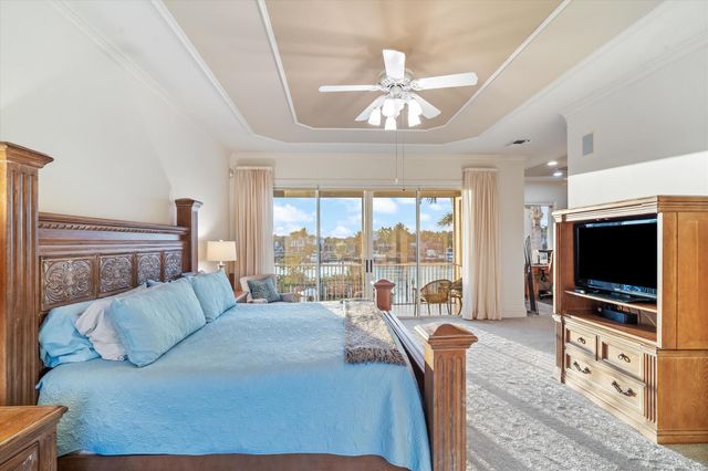 602 Oak Harbour Drive, Juno Beach, FL 33408