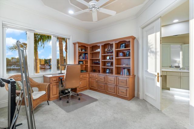 602 Oak Harbour Drive, Juno Beach, FL 33408