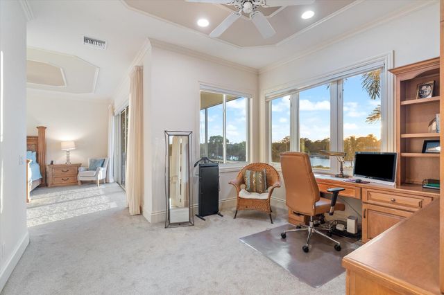 602 Oak Harbour Drive, Juno Beach, FL 33408