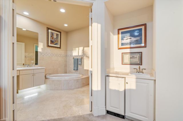 602 Oak Harbour Drive, Juno Beach, FL 33408