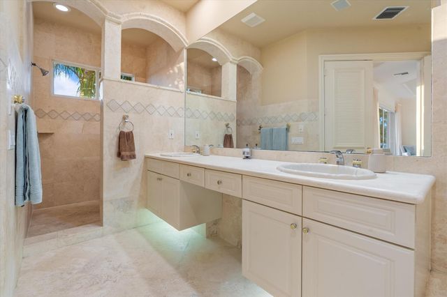 602 Oak Harbour Drive, Juno Beach, FL 33408