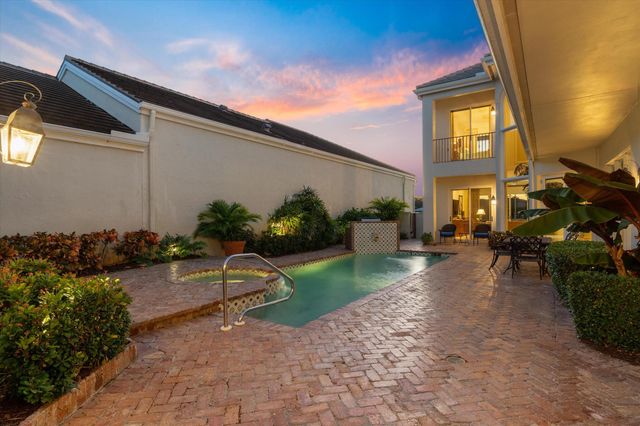 602 Oak Harbour Drive, Juno Beach, FL 33408