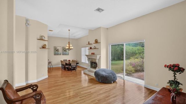 5960 NW 79th Way, Parkland, FL 33067