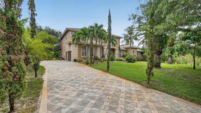5960 NW 79th Way, Parkland, FL 33067