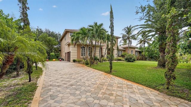 5960 NW 79th Way, Parkland, FL 33067