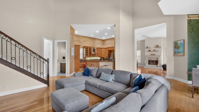 5960 NW 79th Way, Parkland, FL 33067