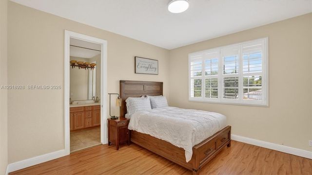 5960 NW 79th Way, Parkland, FL 33067