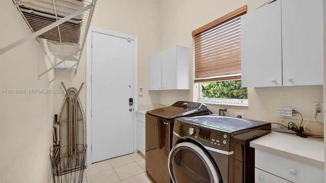 5960 NW 79th Way, Parkland, FL 33067