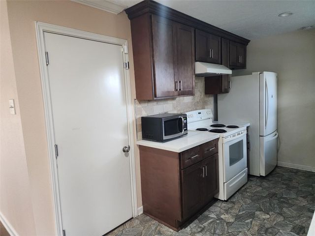 10922 Sela Lane, Houston, TX 77072