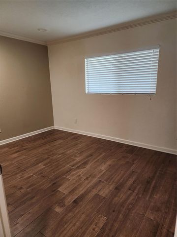 10922 Sela Lane, Houston, TX 77072