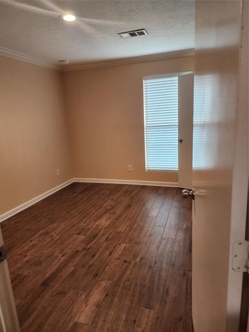 10922 Sela Lane, Houston, TX 77072