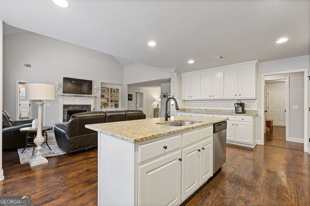 29 Arbor Way, Bethlehem, GA 30620