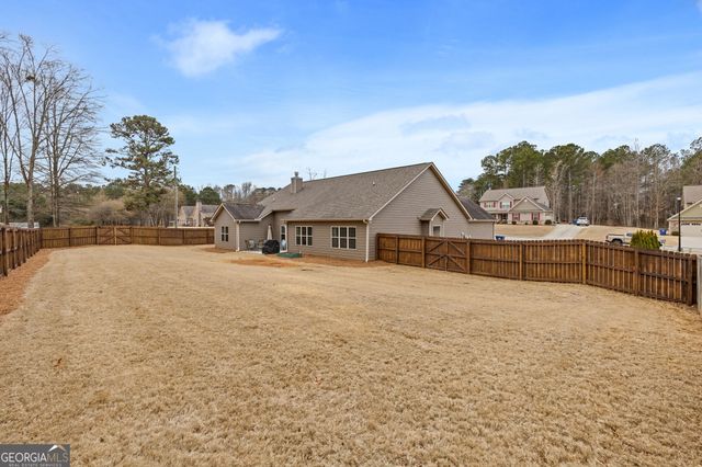 29 Arbor Way, Bethlehem, GA 30620