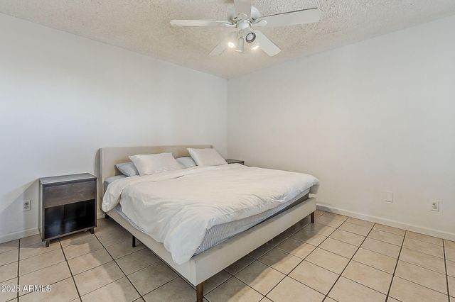 6940 W NORTHVIEW Avenue, Glendale, AZ 85303