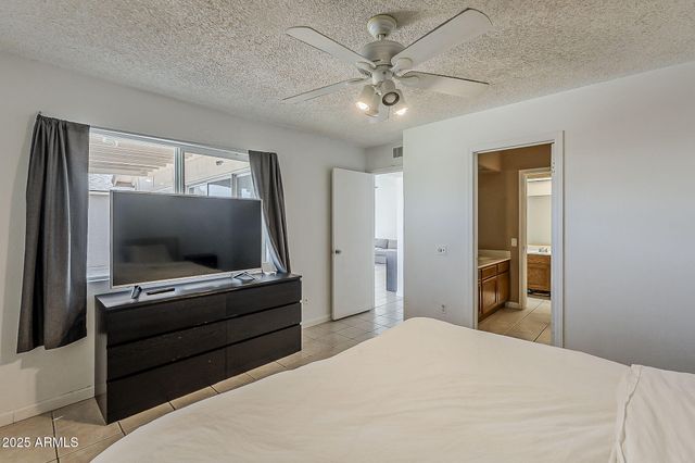 6940 W NORTHVIEW Avenue, Glendale, AZ 85303