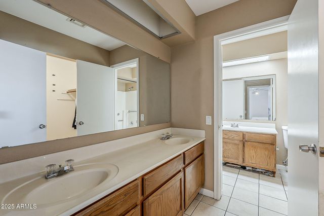 6940 W NORTHVIEW Avenue, Glendale, AZ 85303