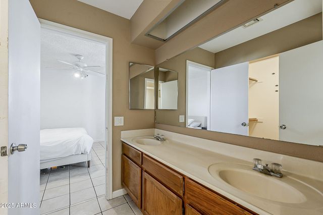 6940 W NORTHVIEW Avenue, Glendale, AZ 85303