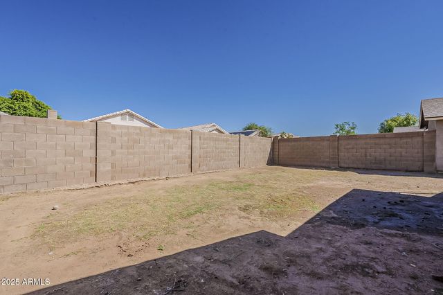 6940 W NORTHVIEW Avenue, Glendale, AZ 85303