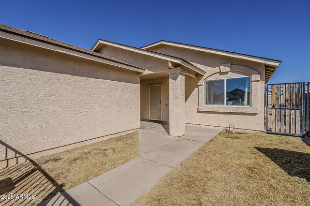 6940 W NORTHVIEW Avenue, Glendale, AZ 85303