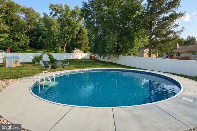 406 WYNWOOD RD, York, PA 17402