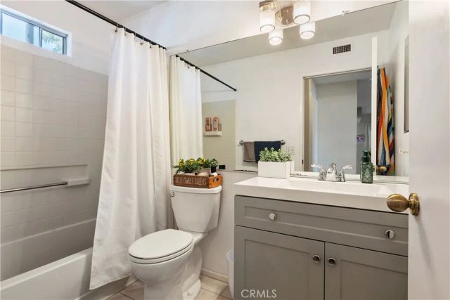 1195 Fitzgerald G, Simi Valley, CA 93065