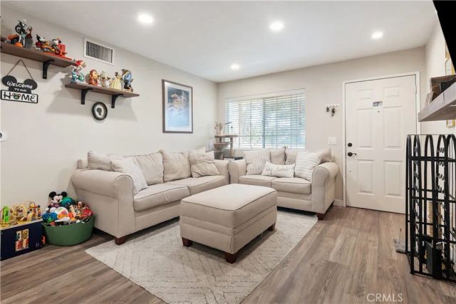 1195 Fitzgerald G, Simi Valley, CA 93065