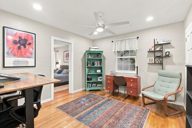 125 22ND AVENUE NE, St Petersburg, FL 33704