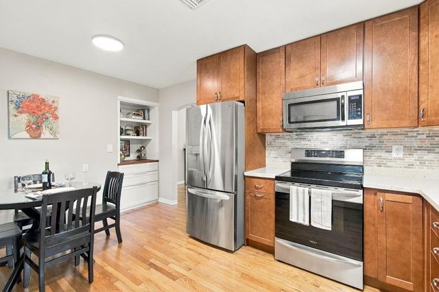 125 22ND AVENUE NE, St Petersburg, FL 33704
